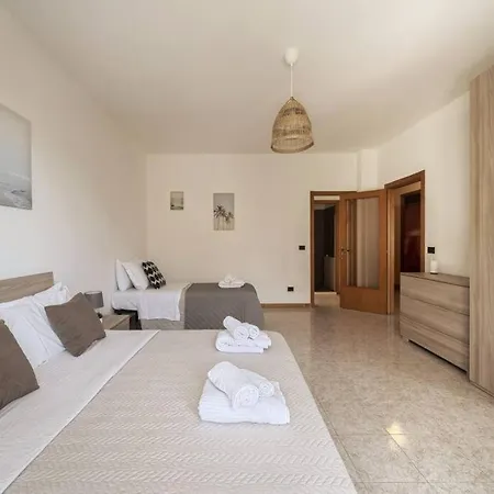 Comfort & Relax Centrale, Wifi E Parking Porto SantʼElpidio