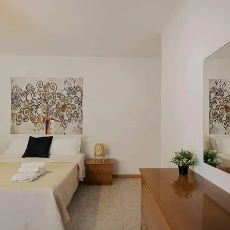 Comfort & Relax Centrale, Wifi E Parking * Porto SantʼElpidio