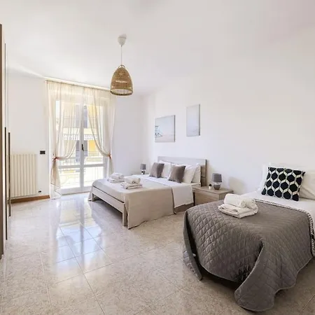 Comfort & Relax Centrale, Wifi E Parking Porto SantʼElpidio