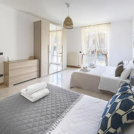 Apartman Comfort & Relax Centrale, Wifi E Parking Porto SantʼElpidio